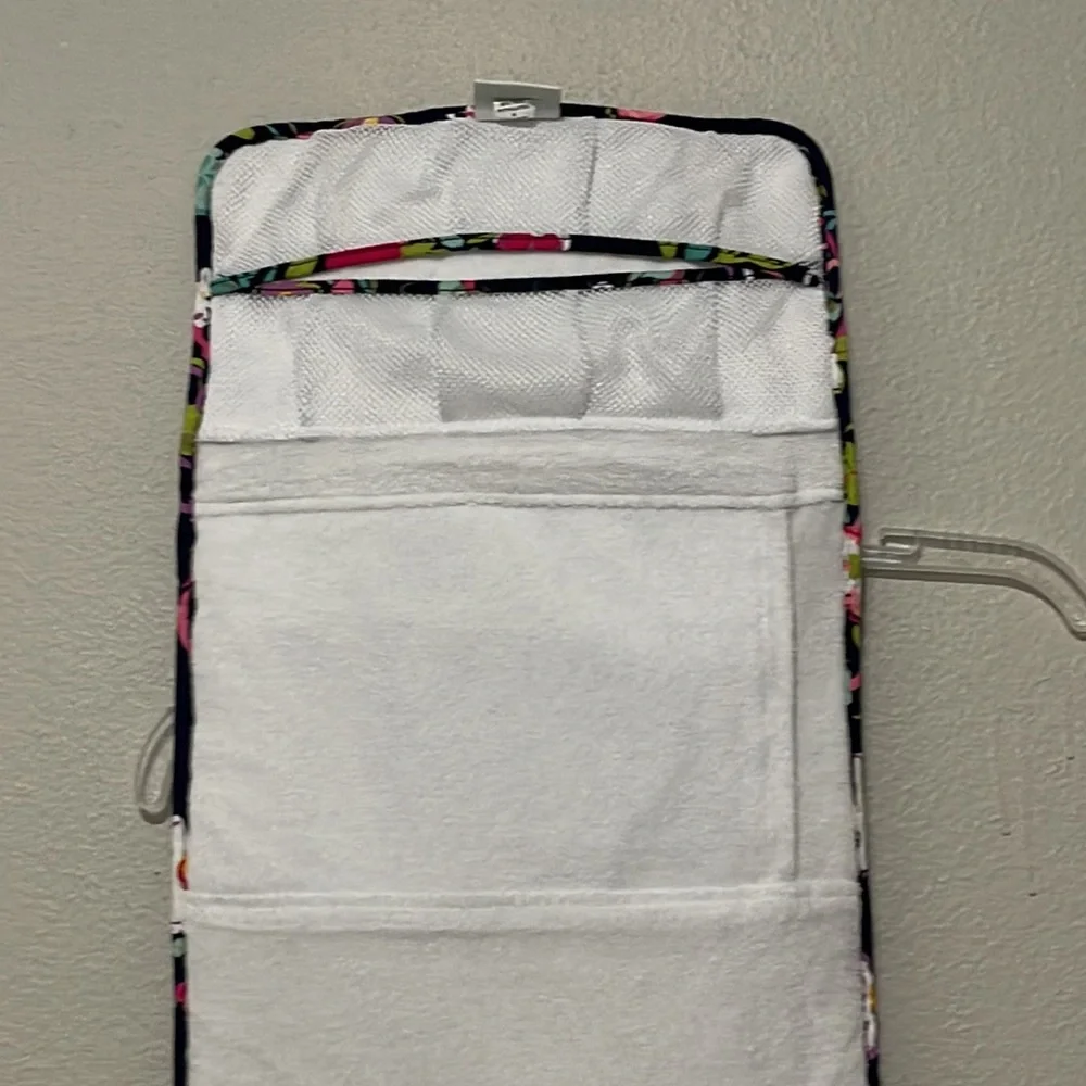 VERA BRADLEY DIAPER CHANGING PAD CLUTCH IN RETIRED RIBBONS PATTERN